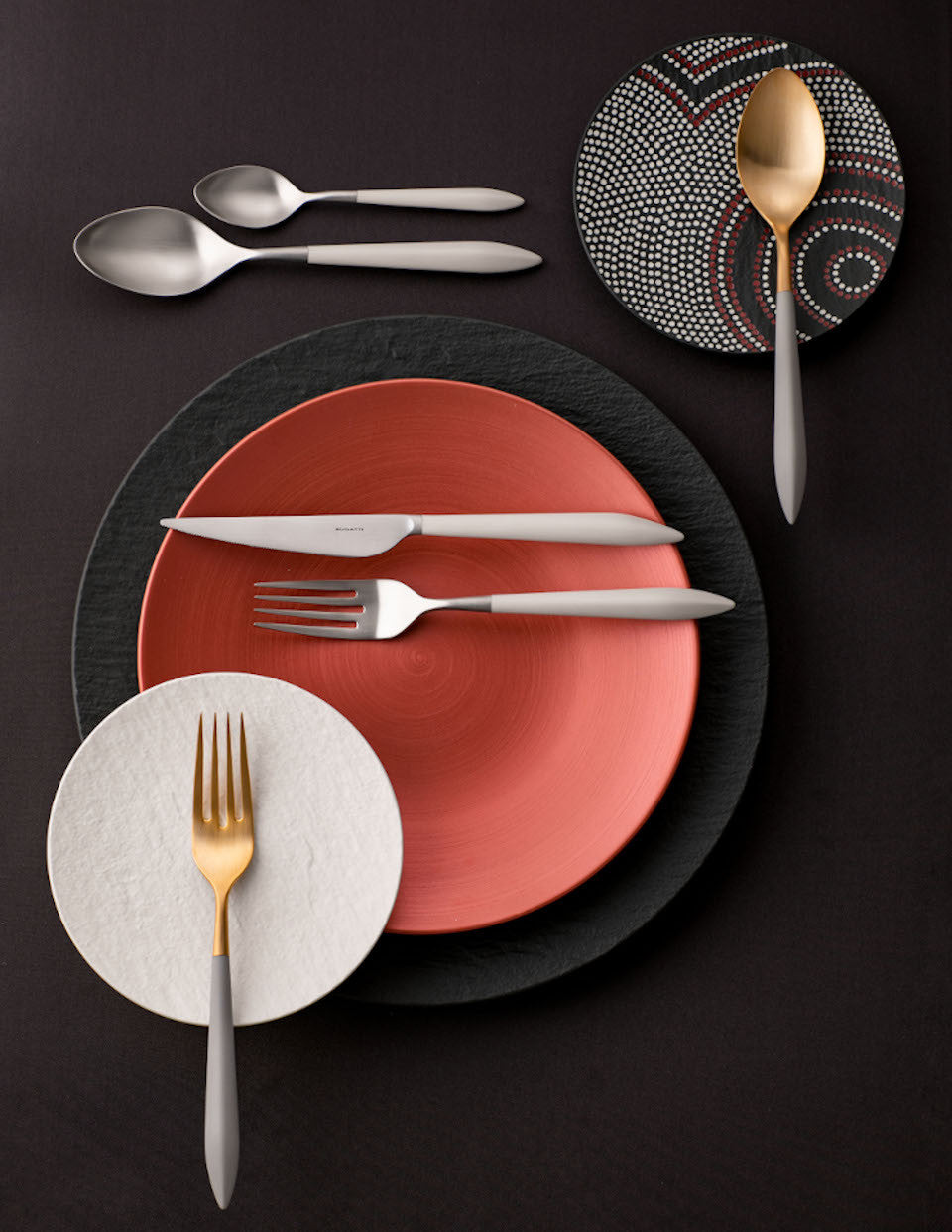 Athena Gold 5 Piece Place Setting - Gray Matte