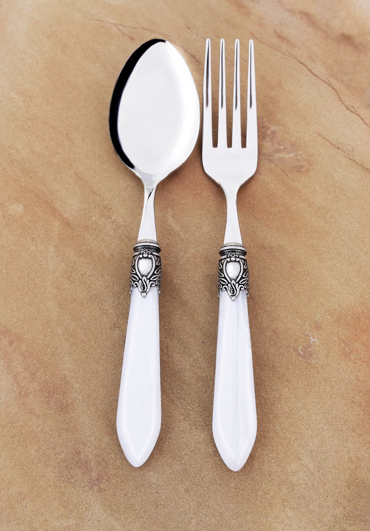 Oxford Antique 2 Piece Serving Set - White