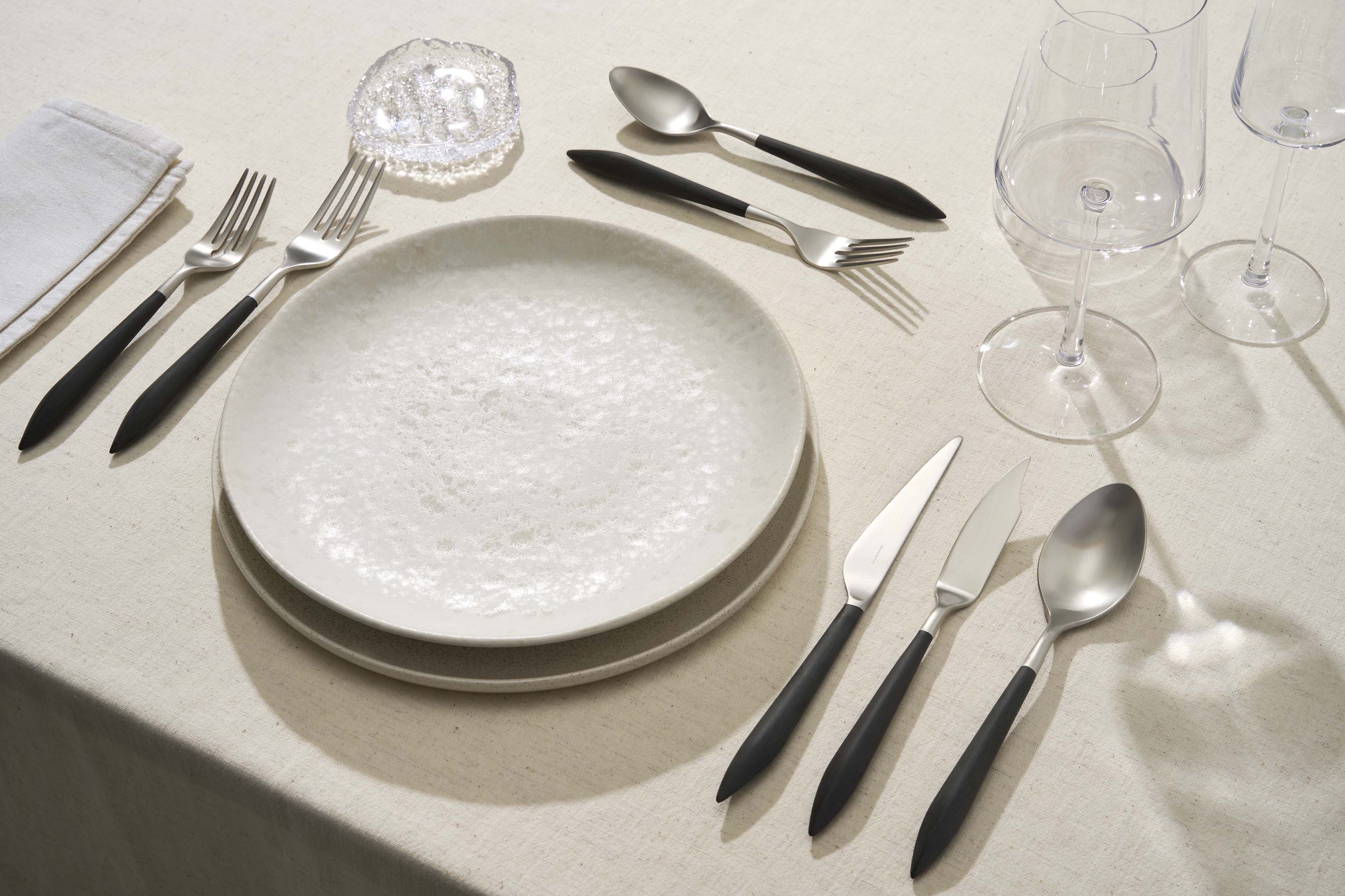 Ares brushed 5 Piece Place setting - Black-Casa Bugatti USA