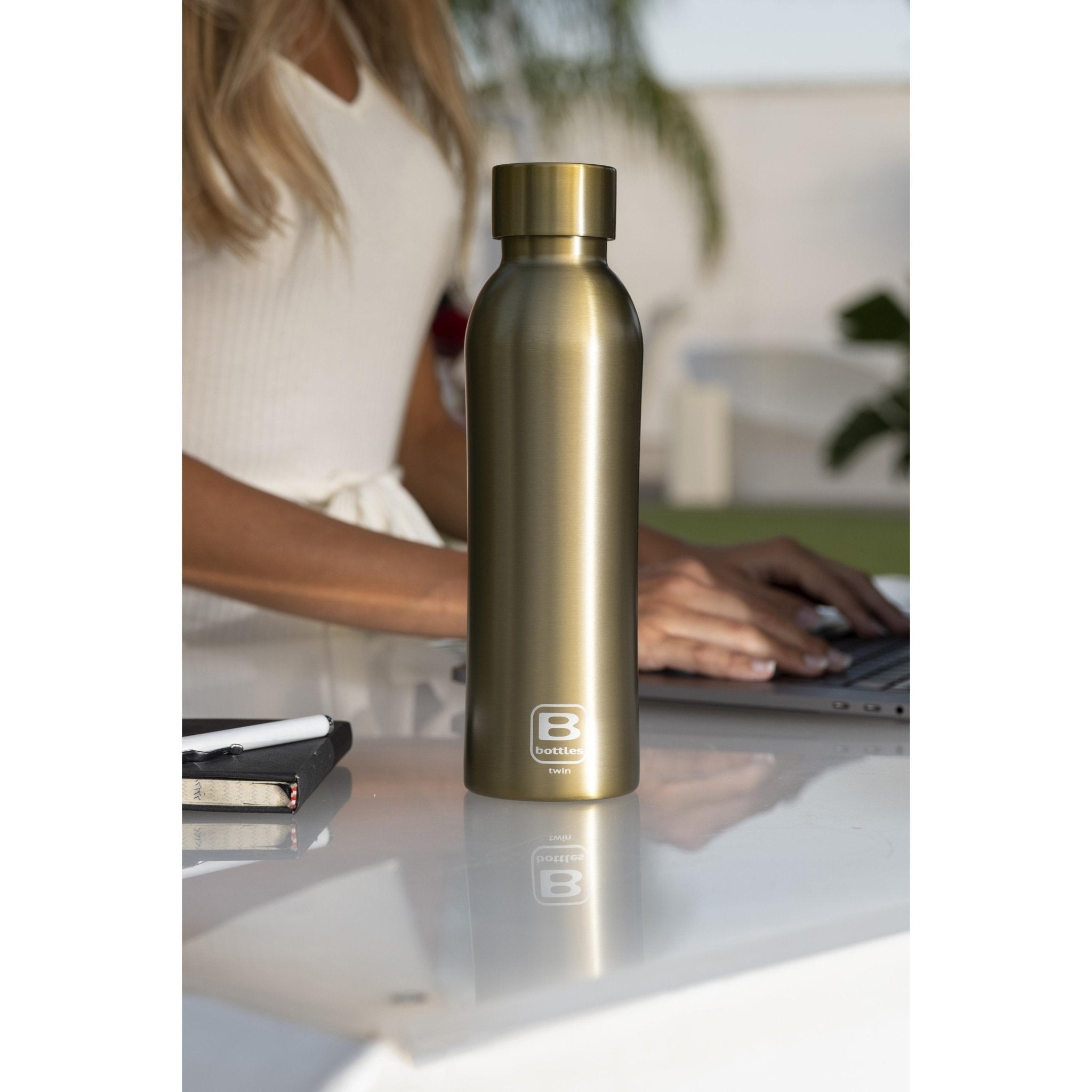 B Bottle Twin 500 ml / 16.9 fl. oz. Gold Brushed-Casa Bugatti USA