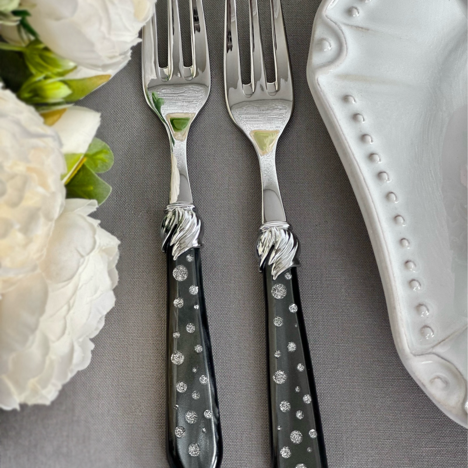 Falabella Galleria 2 Piece Cake Serving Set charcoal Hand Made-Casa Bugatti USA