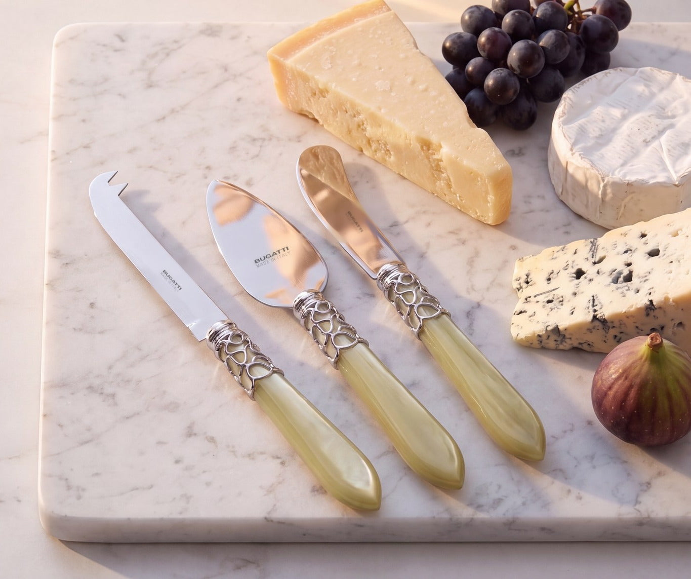 Melodia Brilliant 3 piece cheese knife set, Chartreuse Green — Casa Bugatti