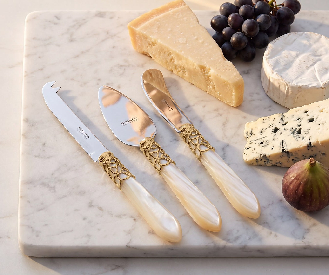 Melodia Gold 3 piece cheese knife set, Ivory — Casa Bugatti