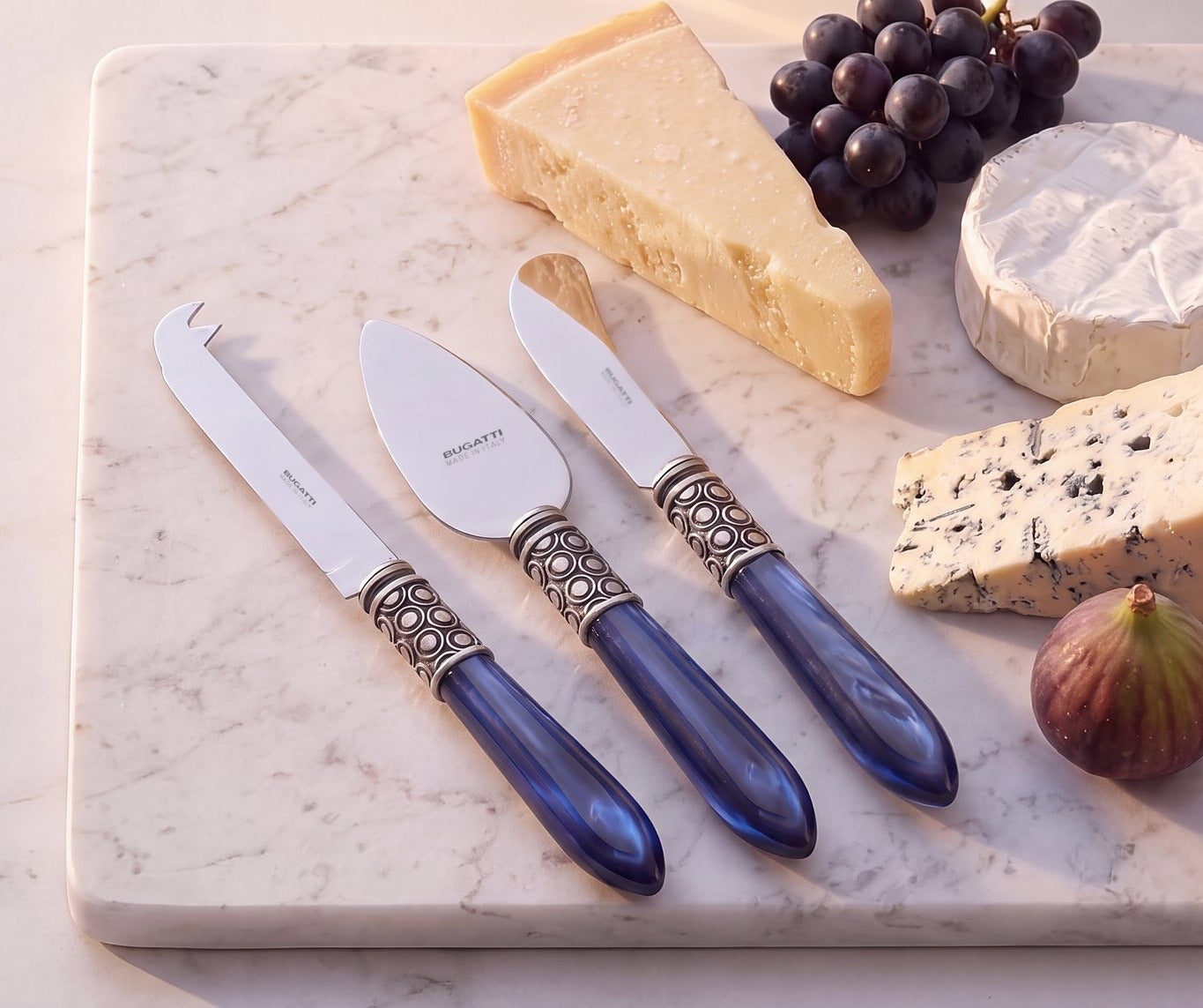 Optical Antique 3 piece cheese knife set, Royal Blue — Casa Bugatti