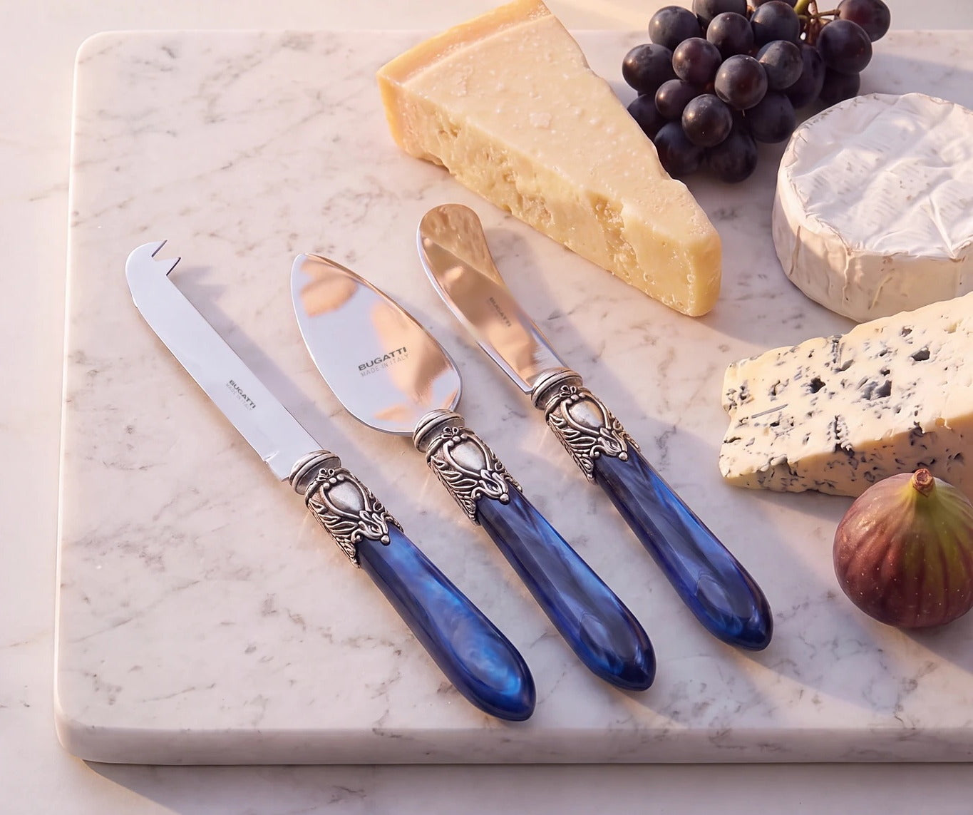 Oxford Antique 3 piece cheese knife set, Royal Blue — Casa Bugatti