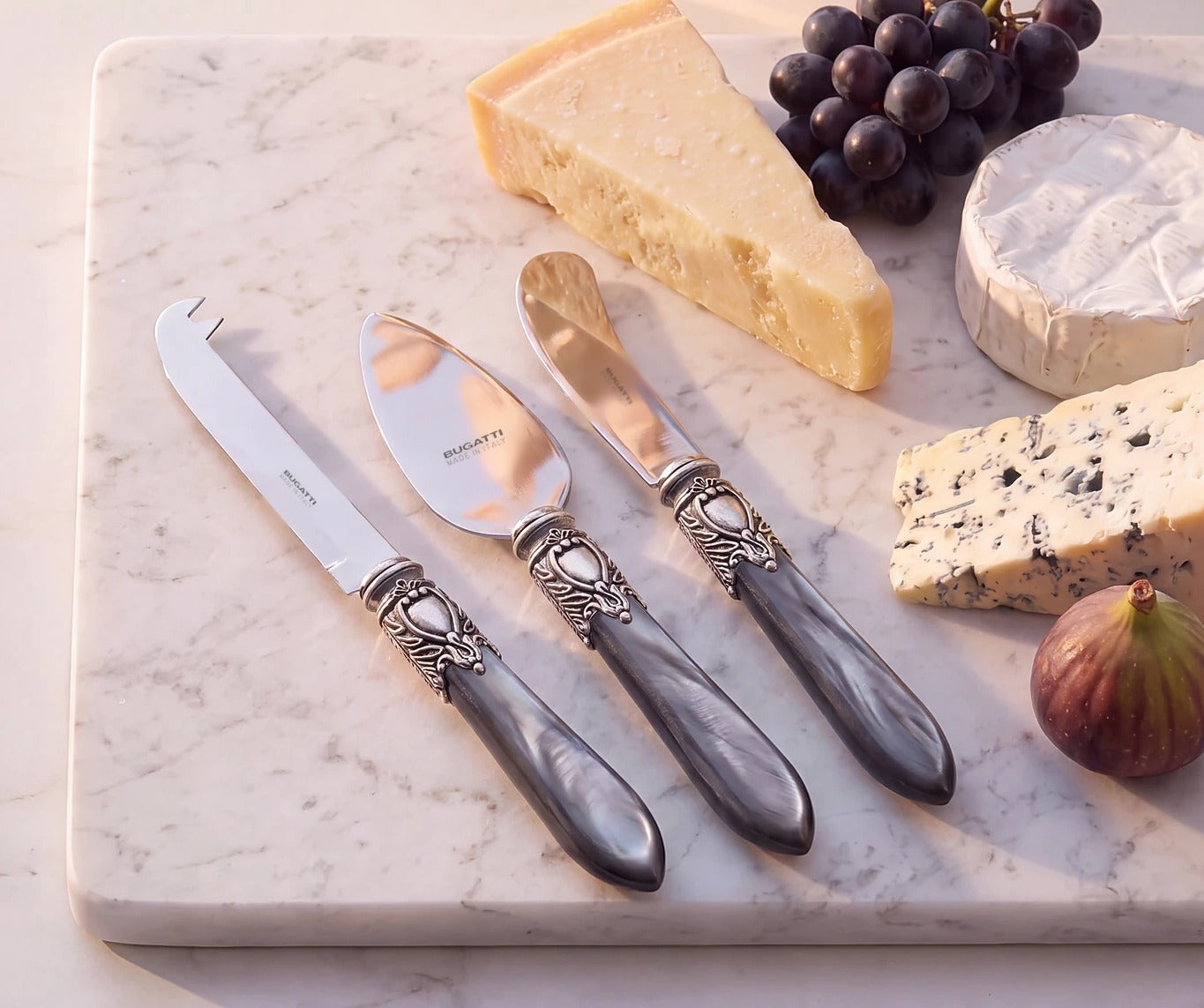 Oxford Antique 3 piece cheese knife set, Charcoal — Casa Bugatti