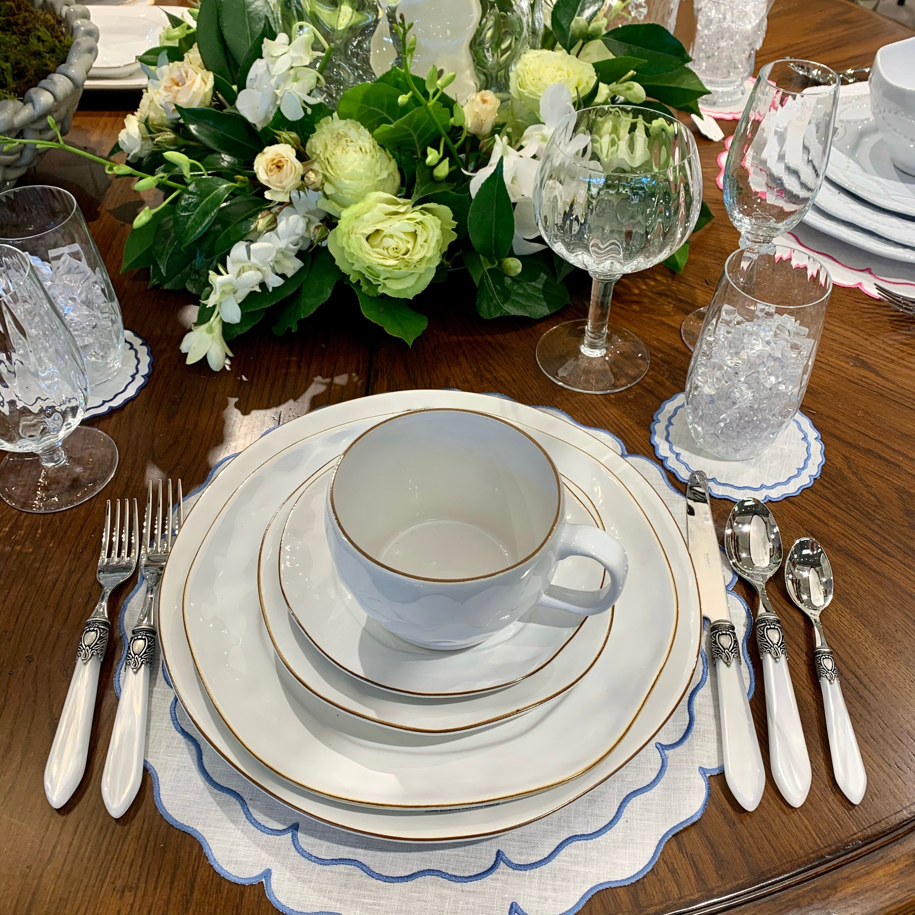 Oxford Antique 5 piece place setting - White
