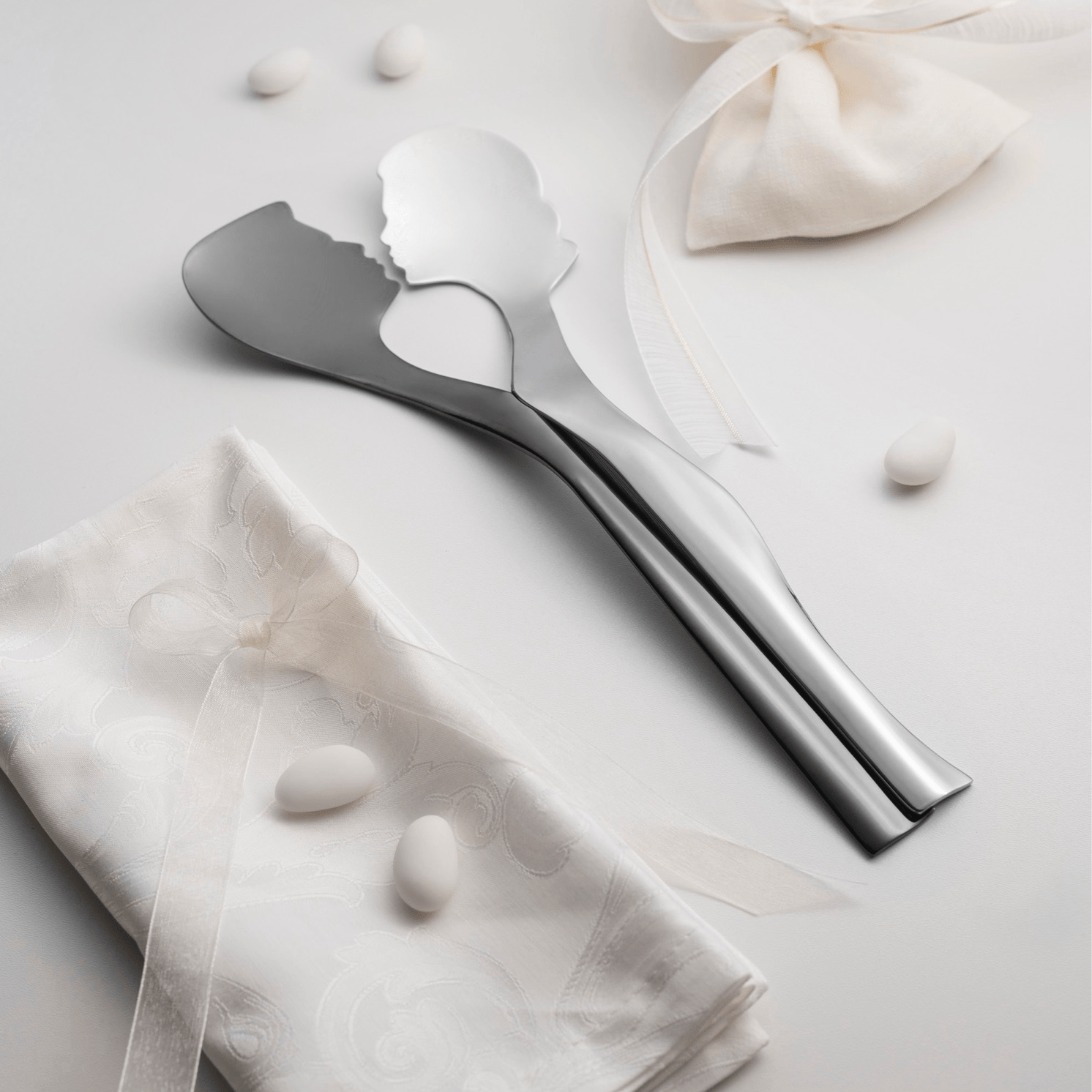 Abbraccio 2 Piece Salad Set silver / black-Casa Bugatti USA