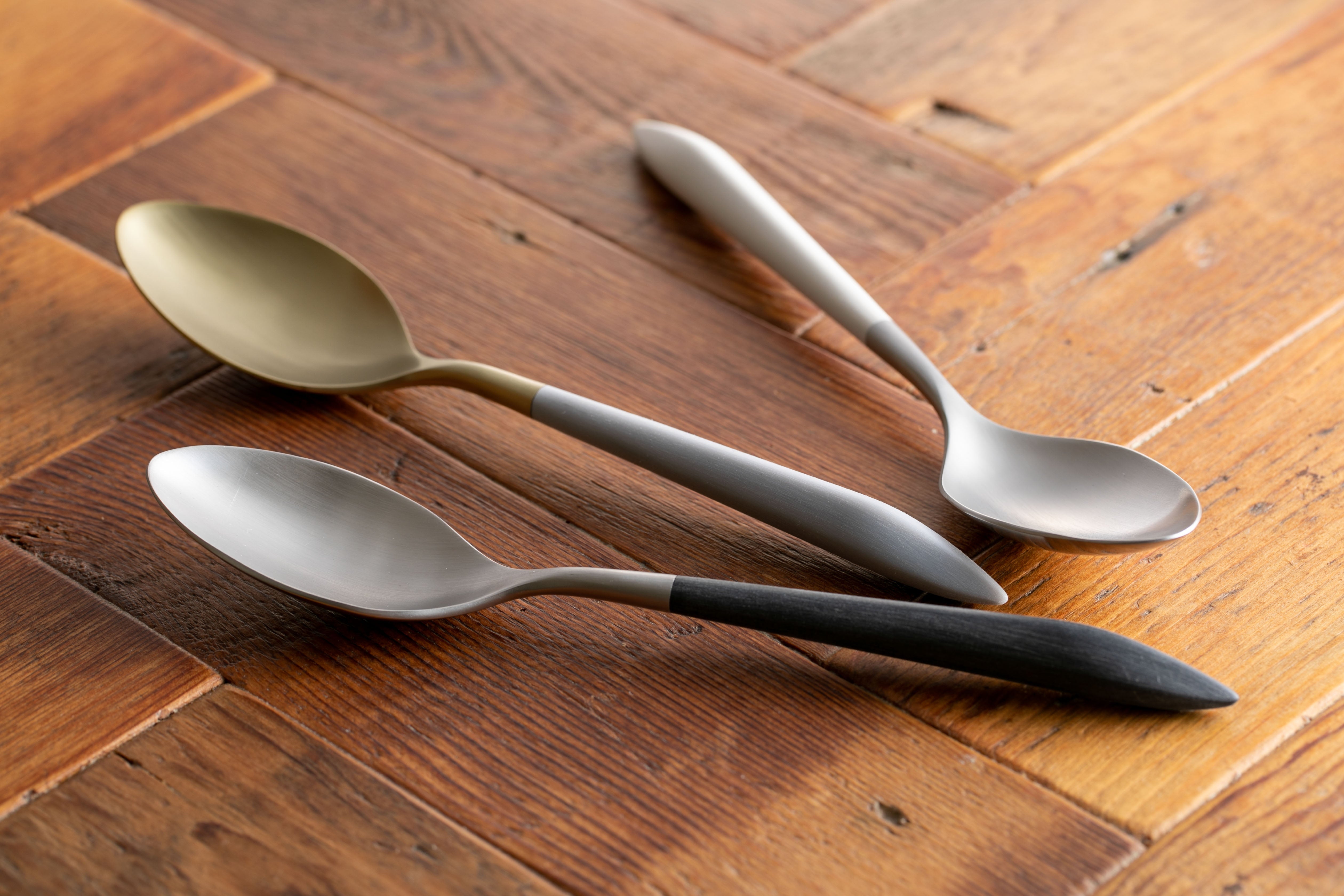 Ares 5 Piece Place Setting gray