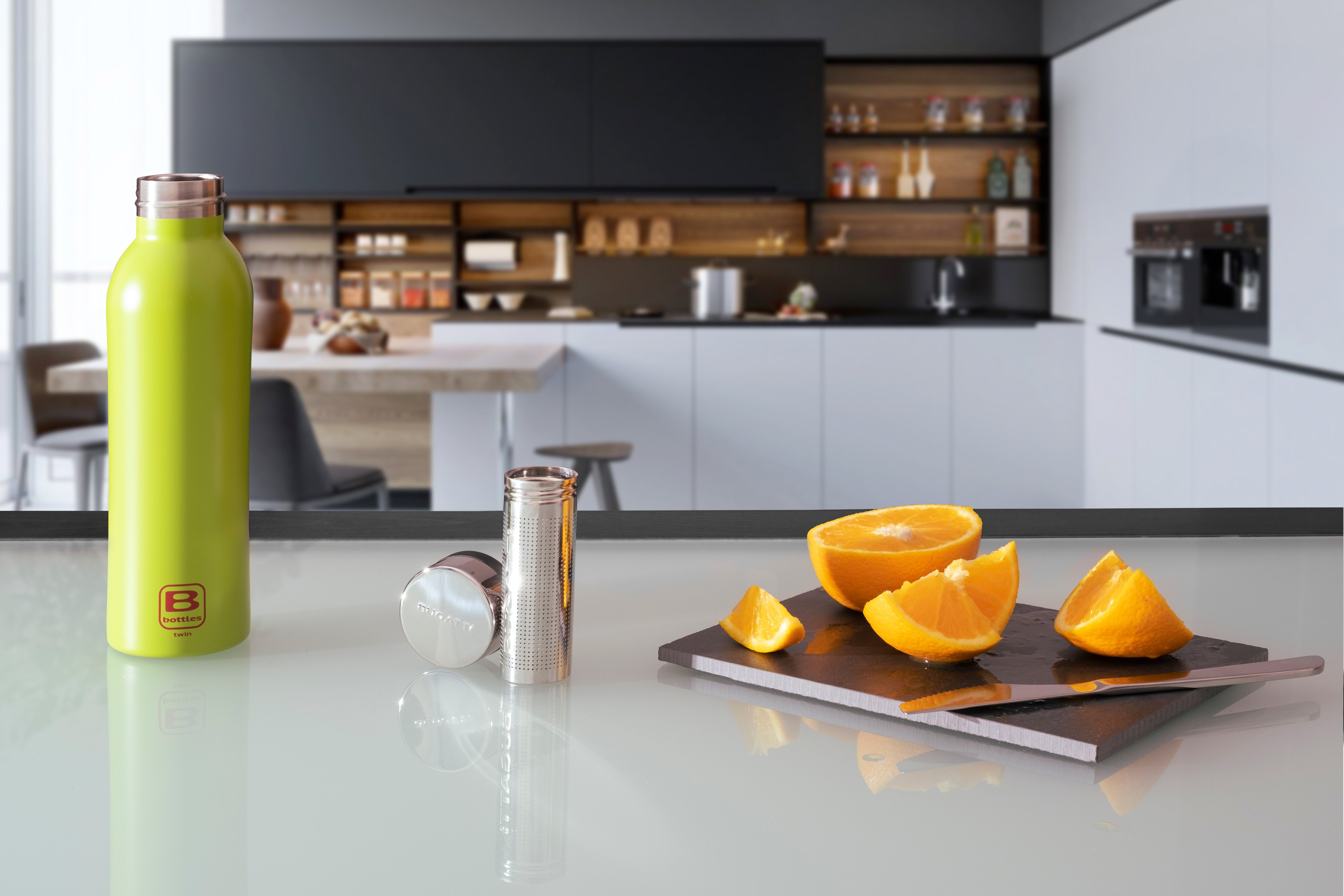 B Bottle  Twin 500 ml / 16.9 fl. oz.  Verde Lime-Casa Bugatti USA