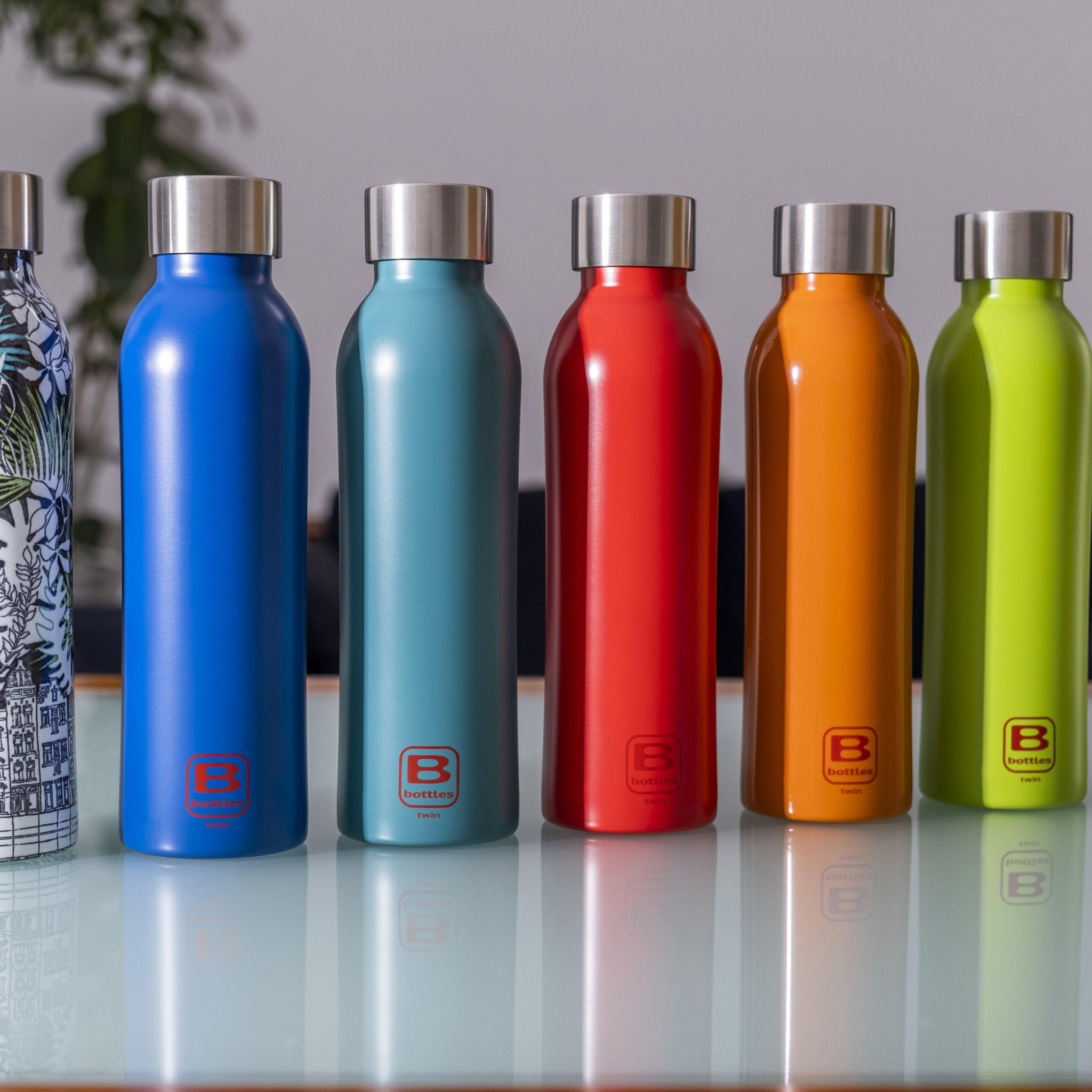 B Bottle  Twin 500 ml / 16.9 fl. oz.  Red-Casa Bugatti USA
