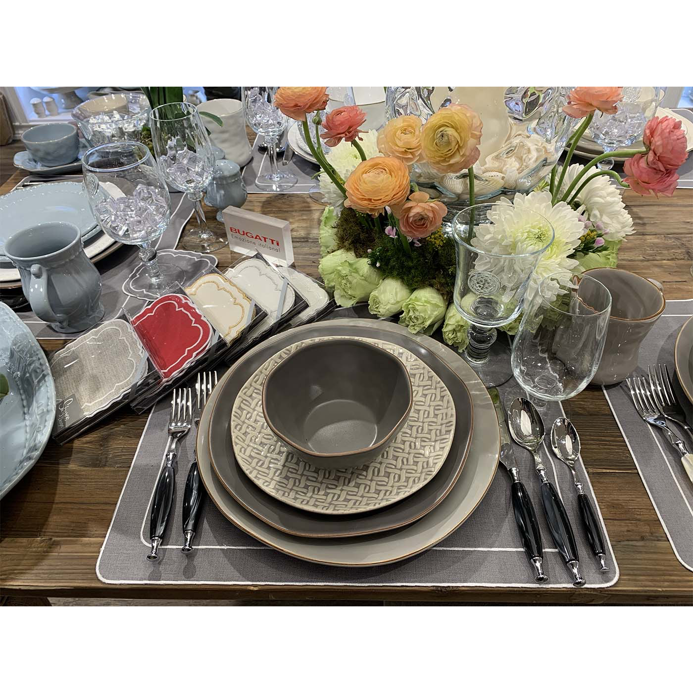 Country 5 Piece Place Setting black-Casa Bugatti USA