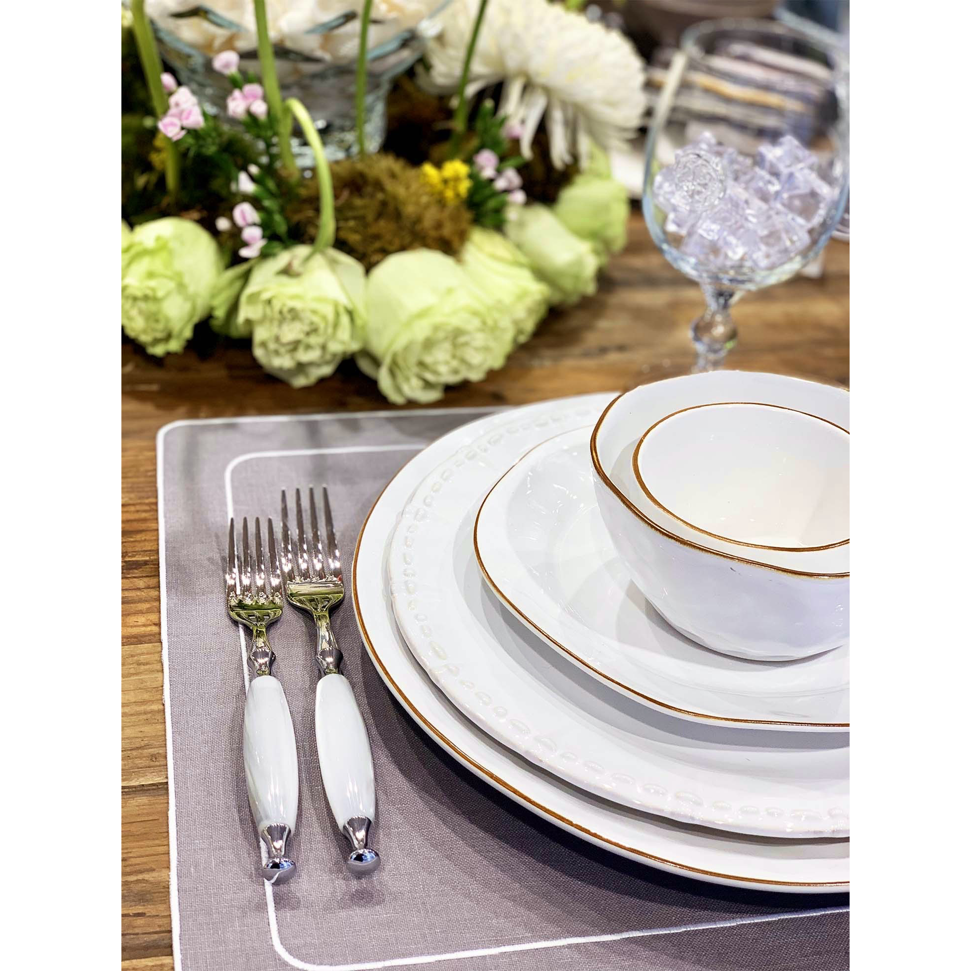 Country 5 Piece Place Setting white-Casa Bugatti USA