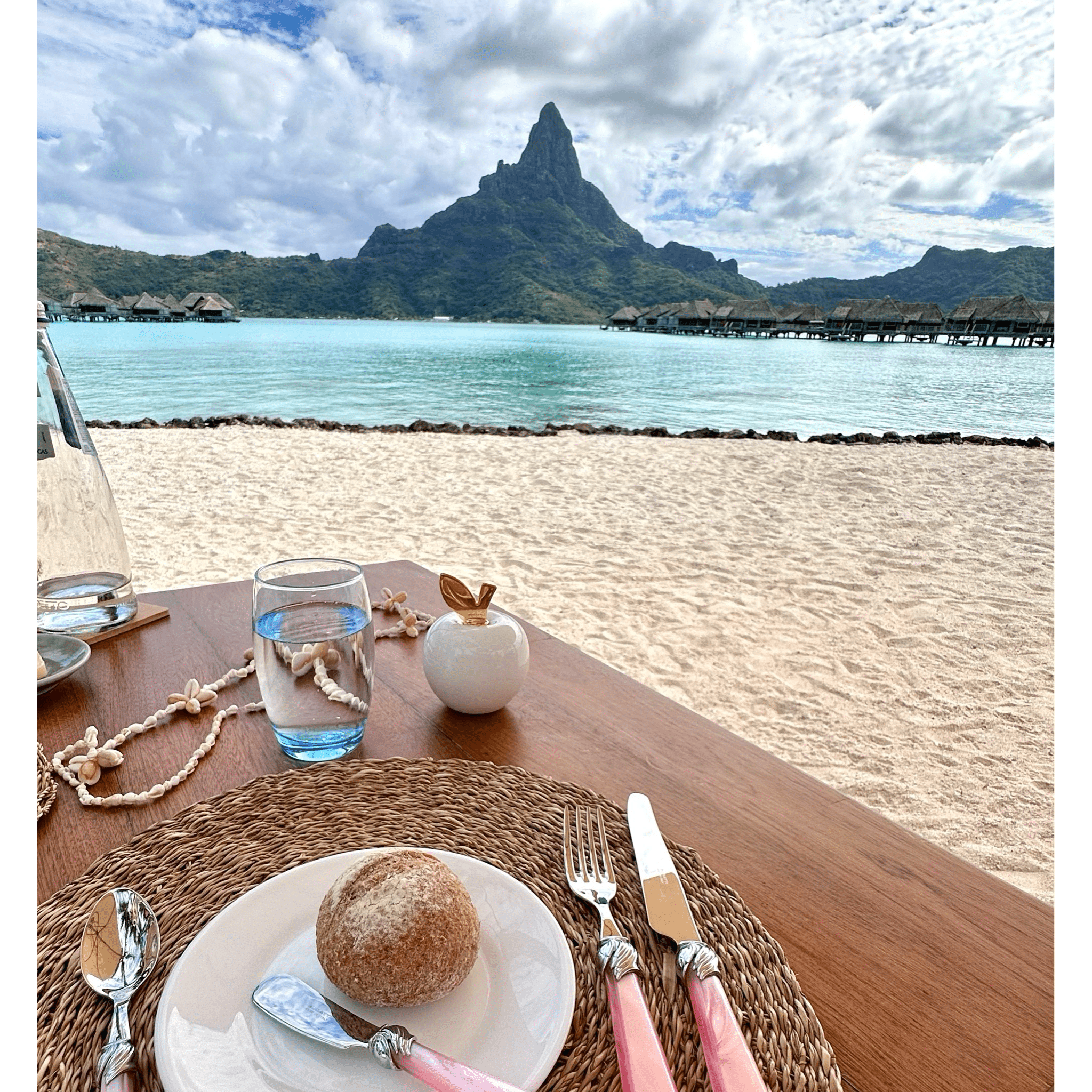 EDEN Nut Cracker white with gold stalk-Casa Bugatti USA