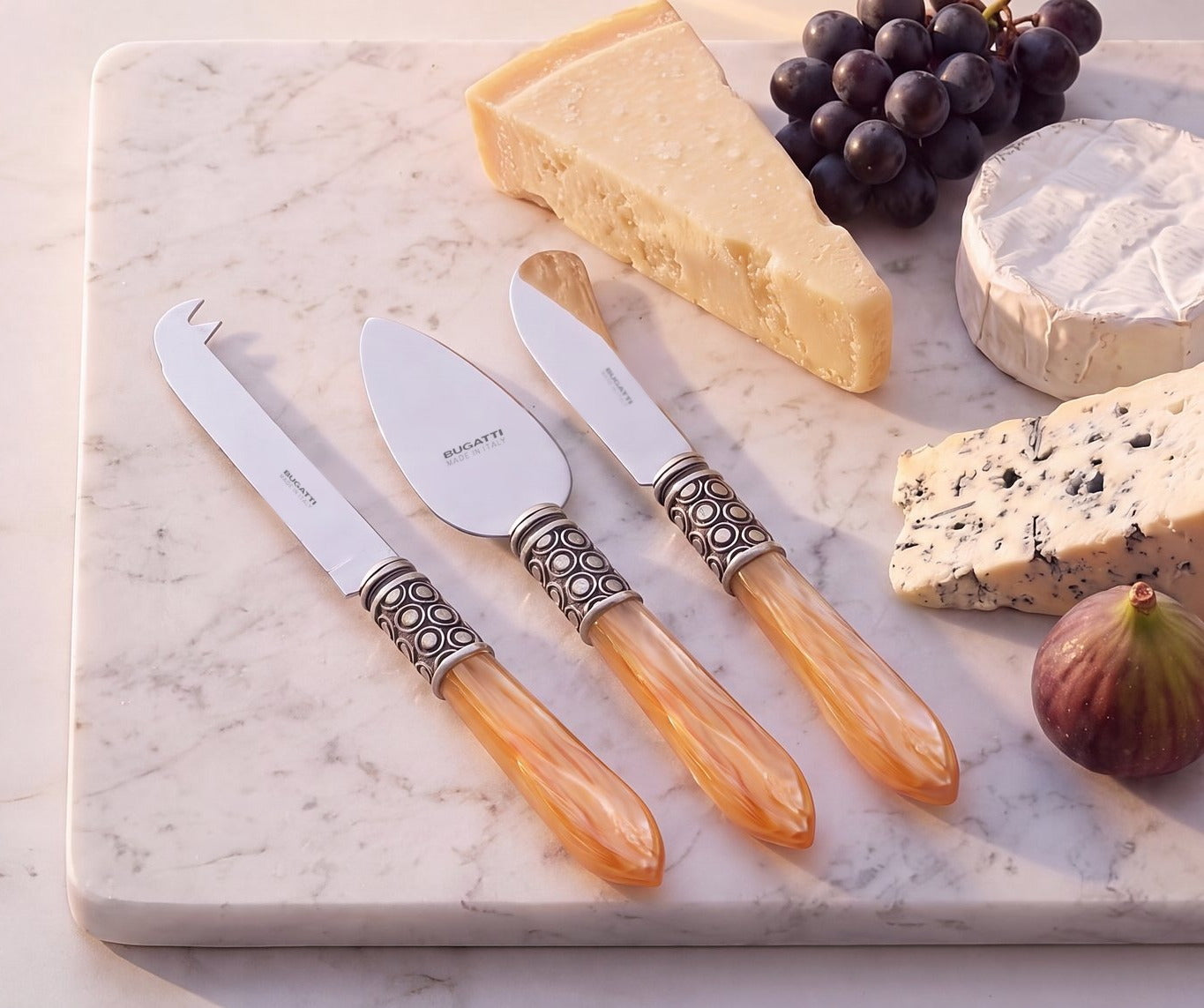 Optical Antique 3 piece cheese knife set, Tangerine — Casa Bugatti