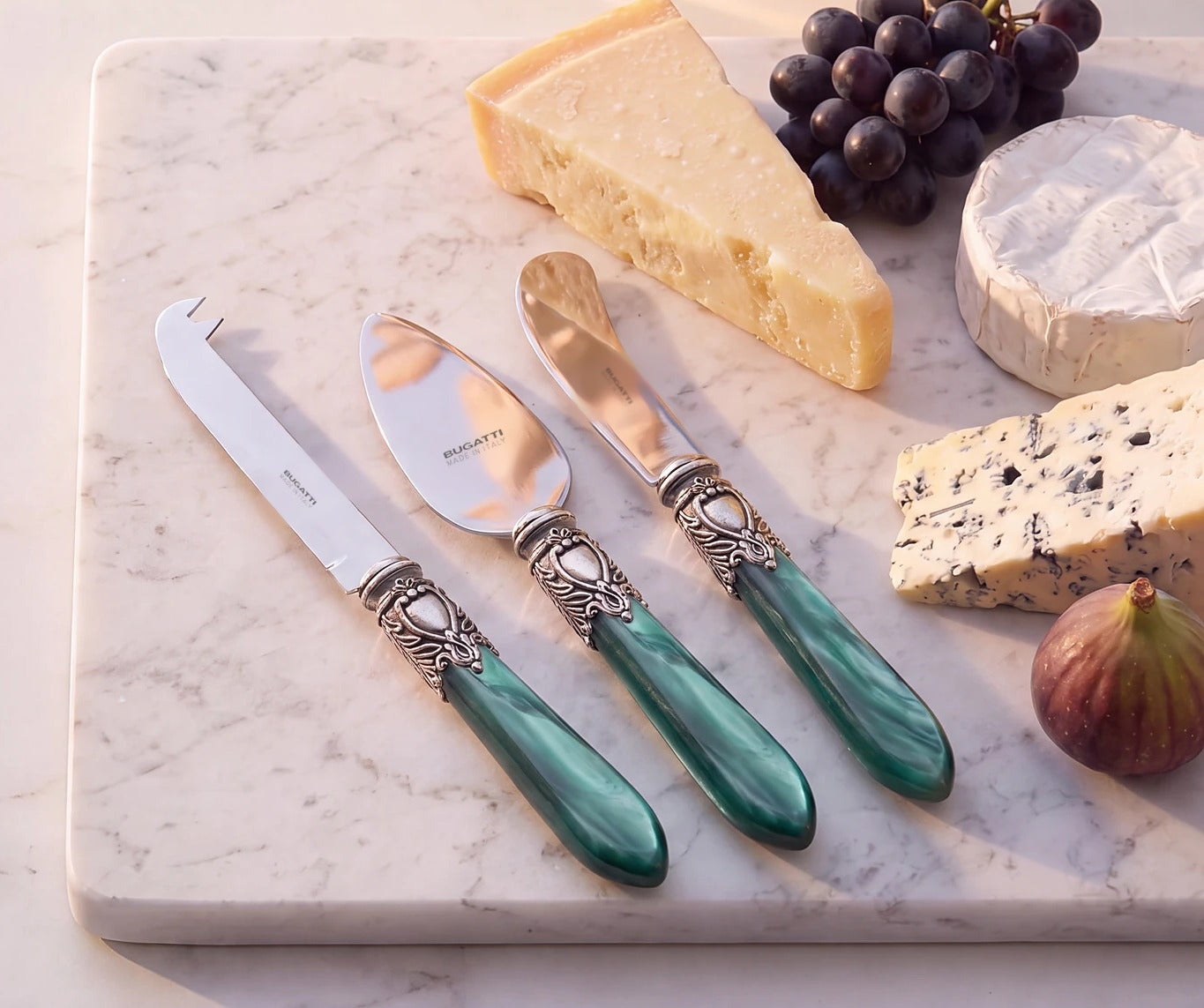 Oxford Antique 3 piece cheese knife set, Emerald Green — Casa Bugatti