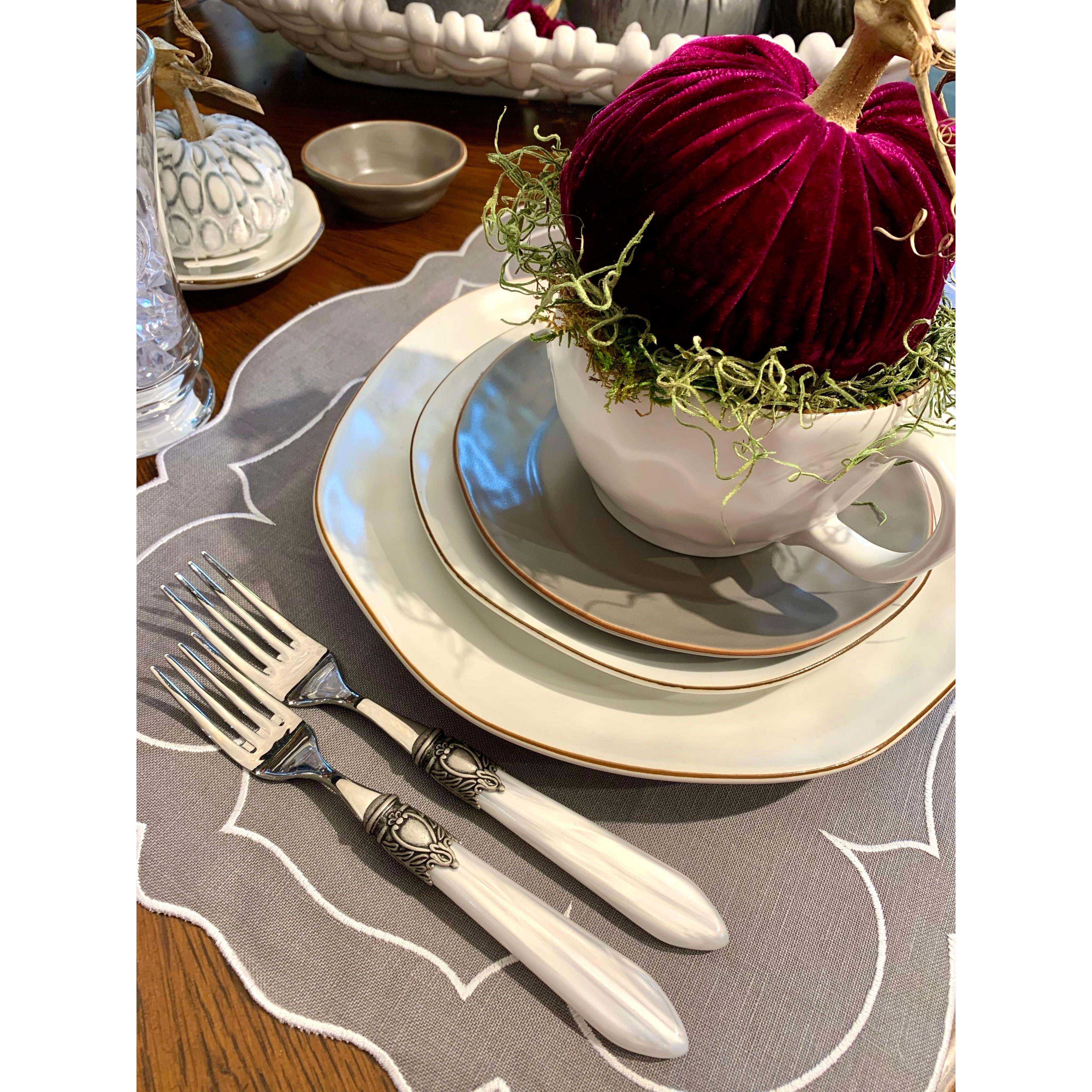 Oxford Antique 5 piece place setting - White