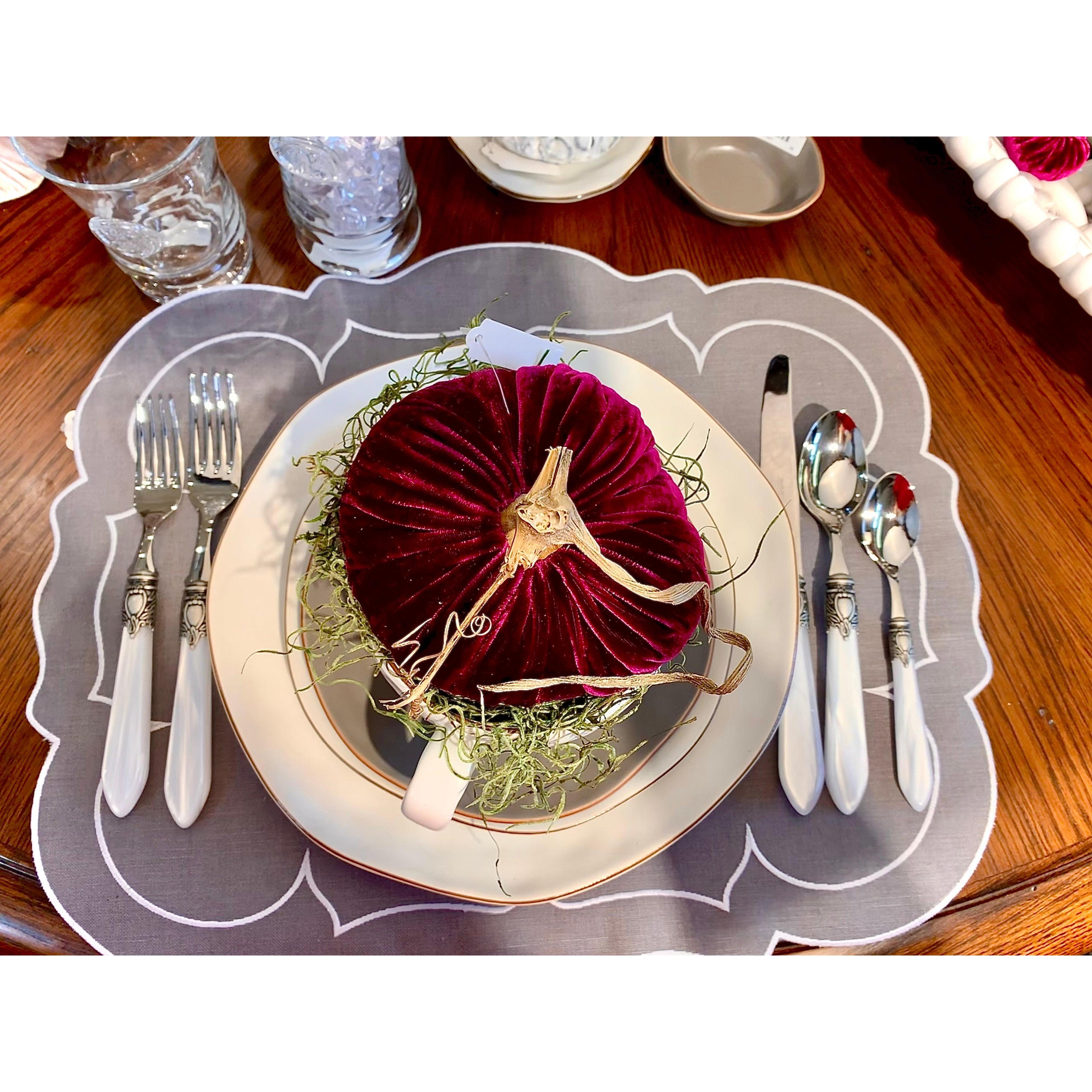 Oxford Antique 5 piece place setting - White