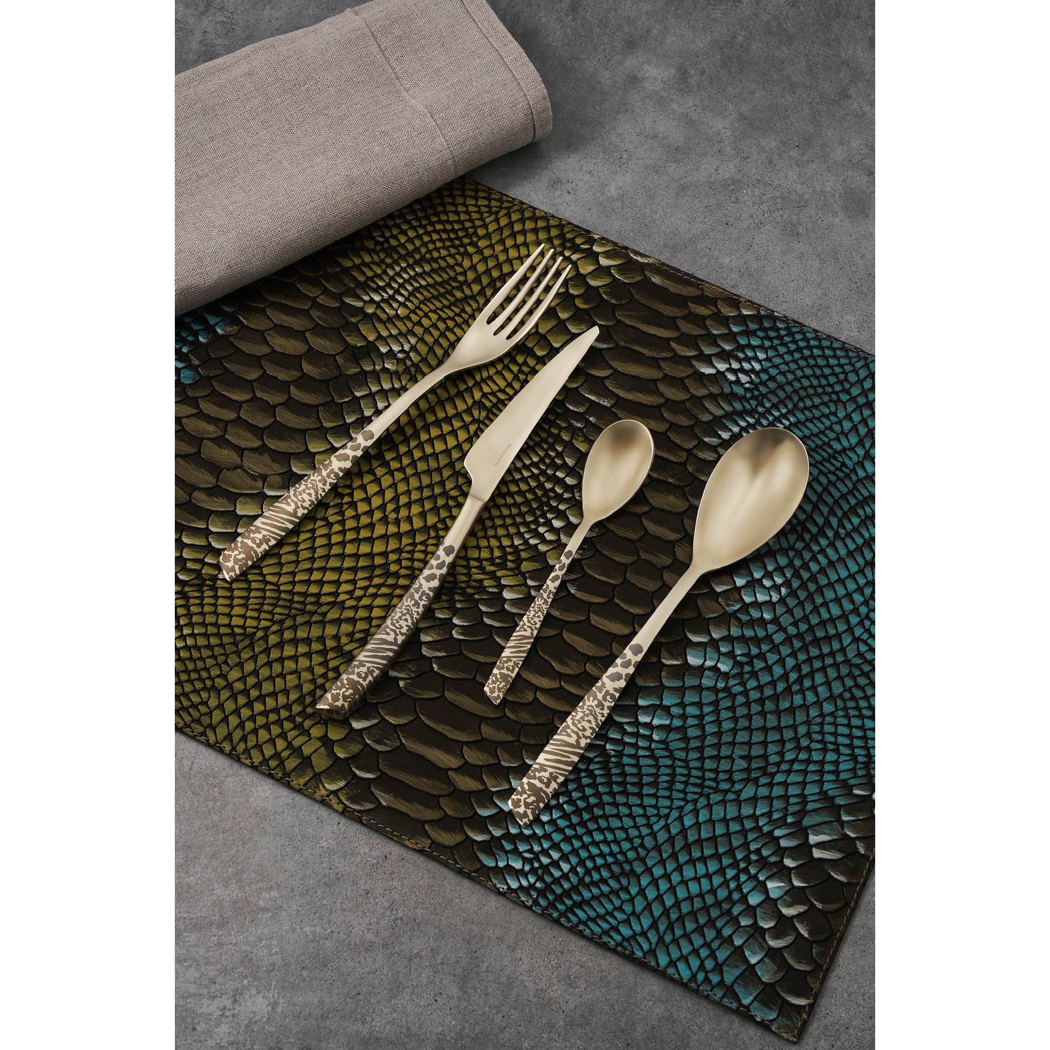Riviera Animal Print Matte     5 Piece Place Setting-Casa Bugatti USA